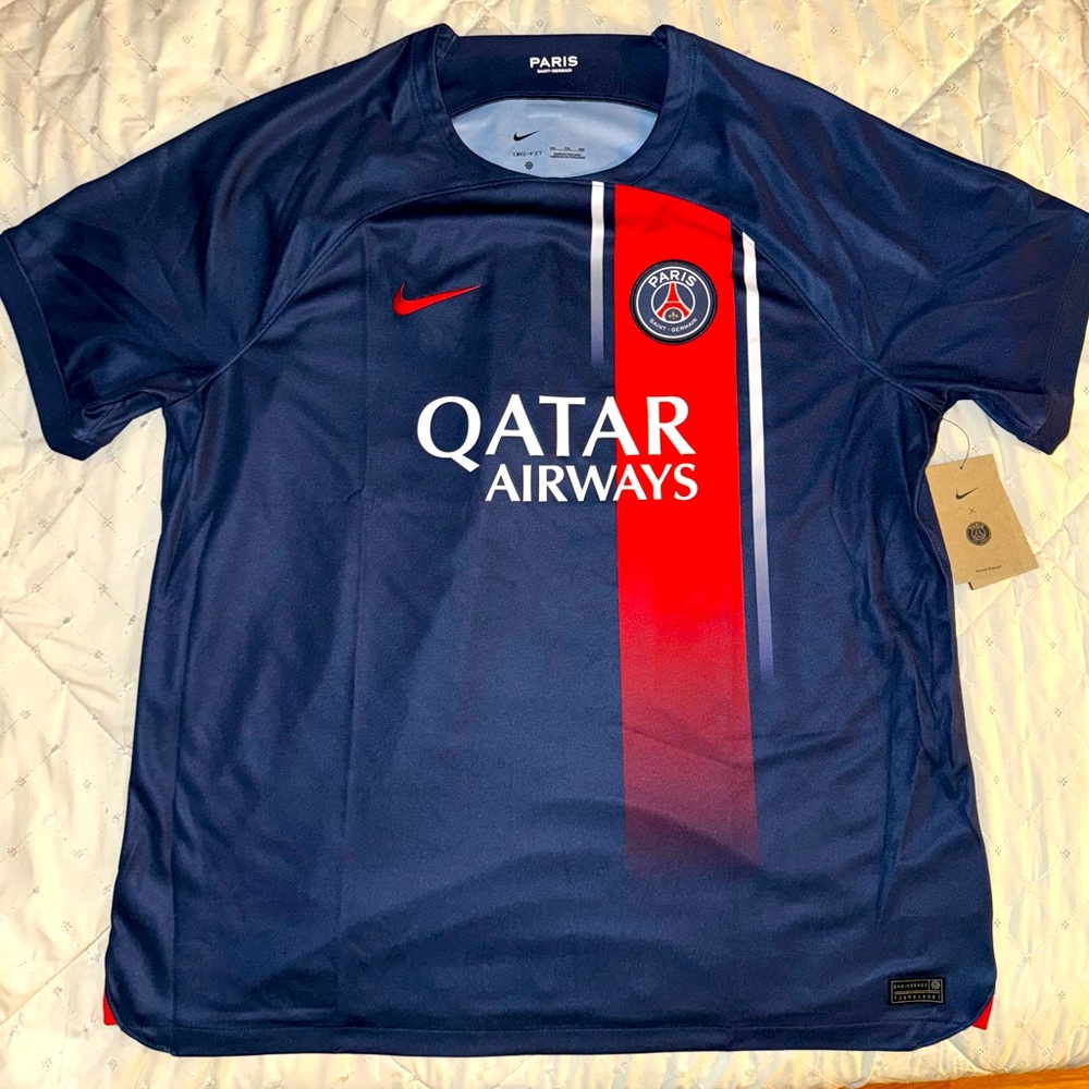 New Nike Paris Saint Germain soccer/futbol jersey